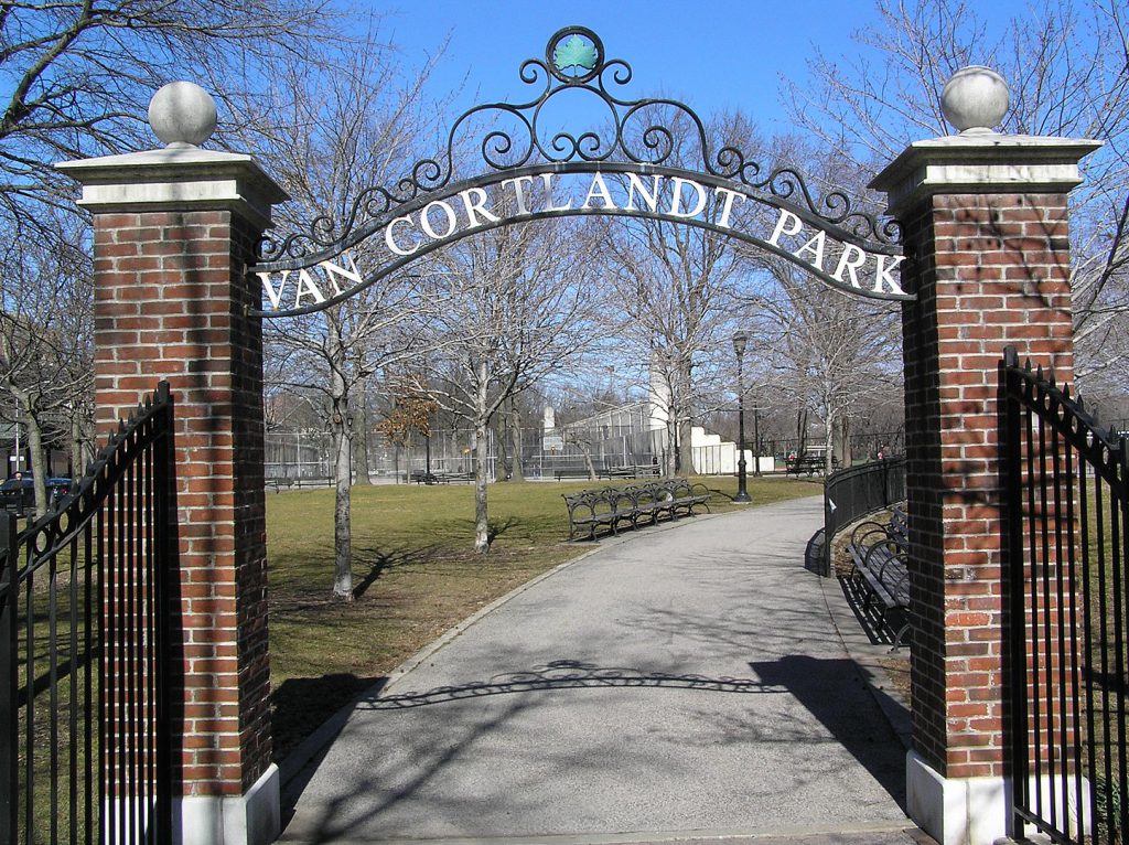 best parks in new york city, place to run, running trails, benefits of running in the morning, Van Cortlandt Park