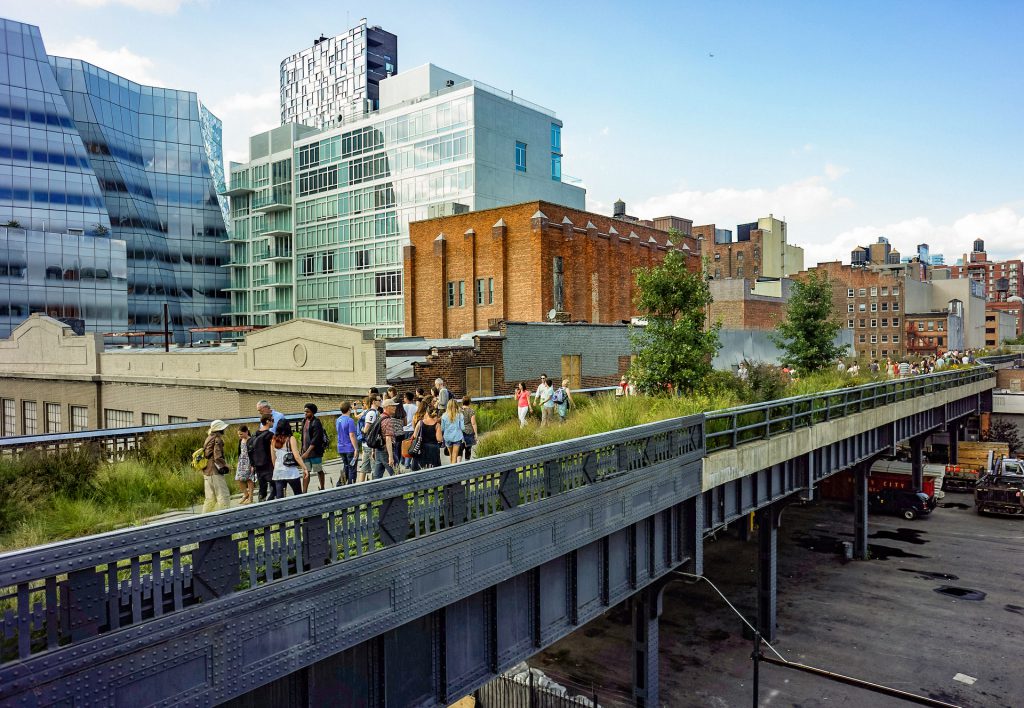 best parks in new york city, place to run, running trails, benefits of running in the morning, The High Line in Manhattan