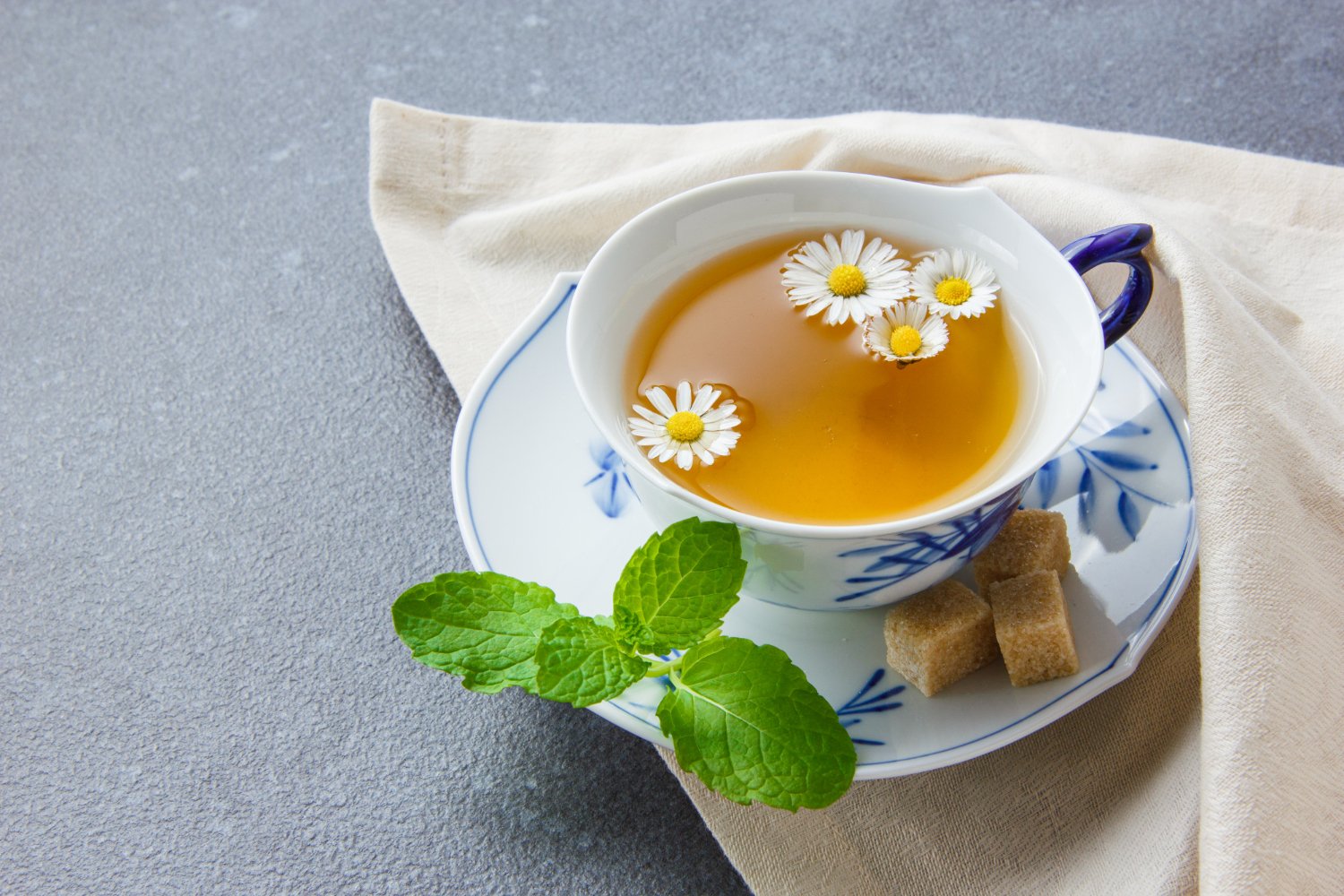 7 Types of Best Tea for Sleep Insomnia